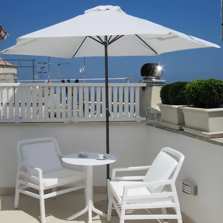 Vicolo Fiorito Bed and breakfast 3*